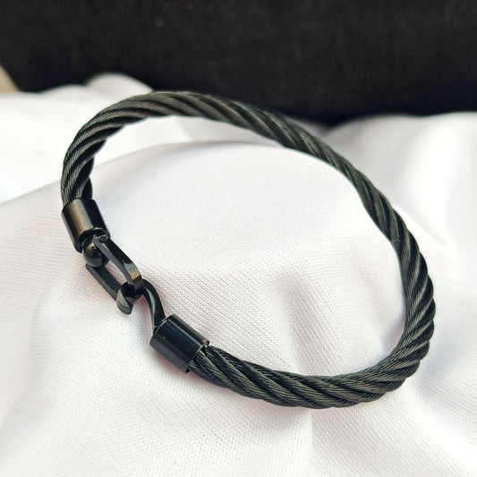 Black Steel Men’s Bangle